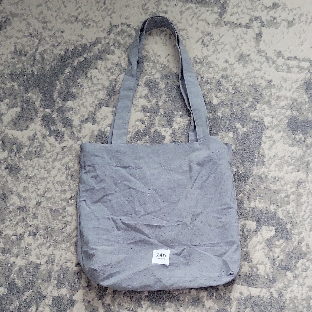 Zara Elegant Gray Tote Bag